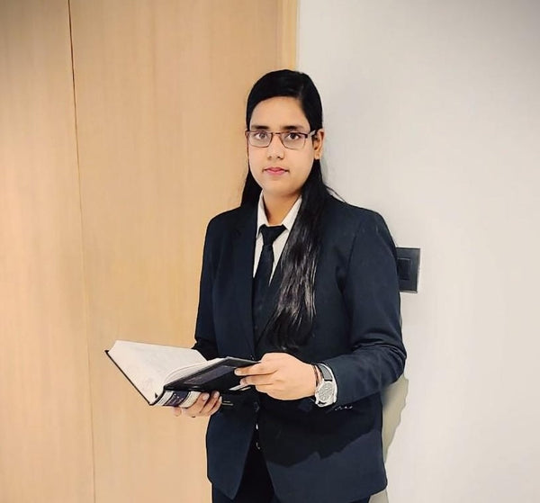 Adv. Dr. Pooja Agarwal